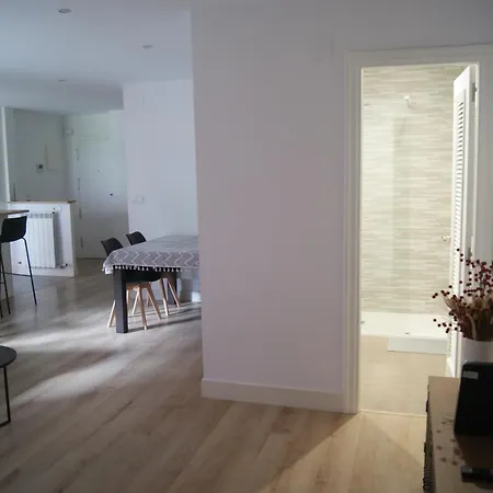 Apartment Grande, Nuevo, Garaje, Arena, Casco Viejo